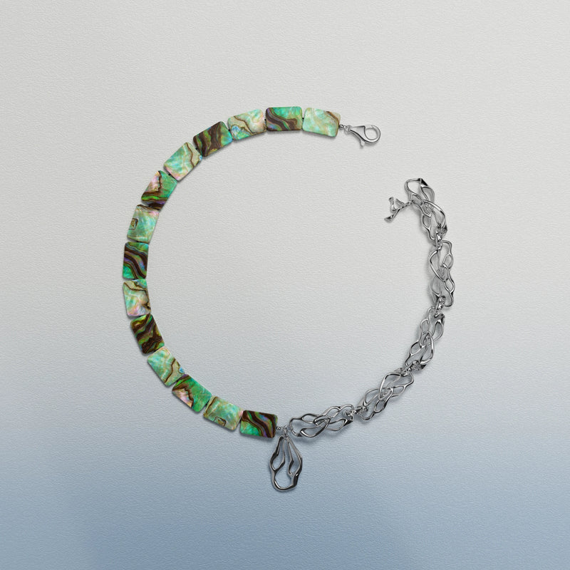 Intergrowth Choker